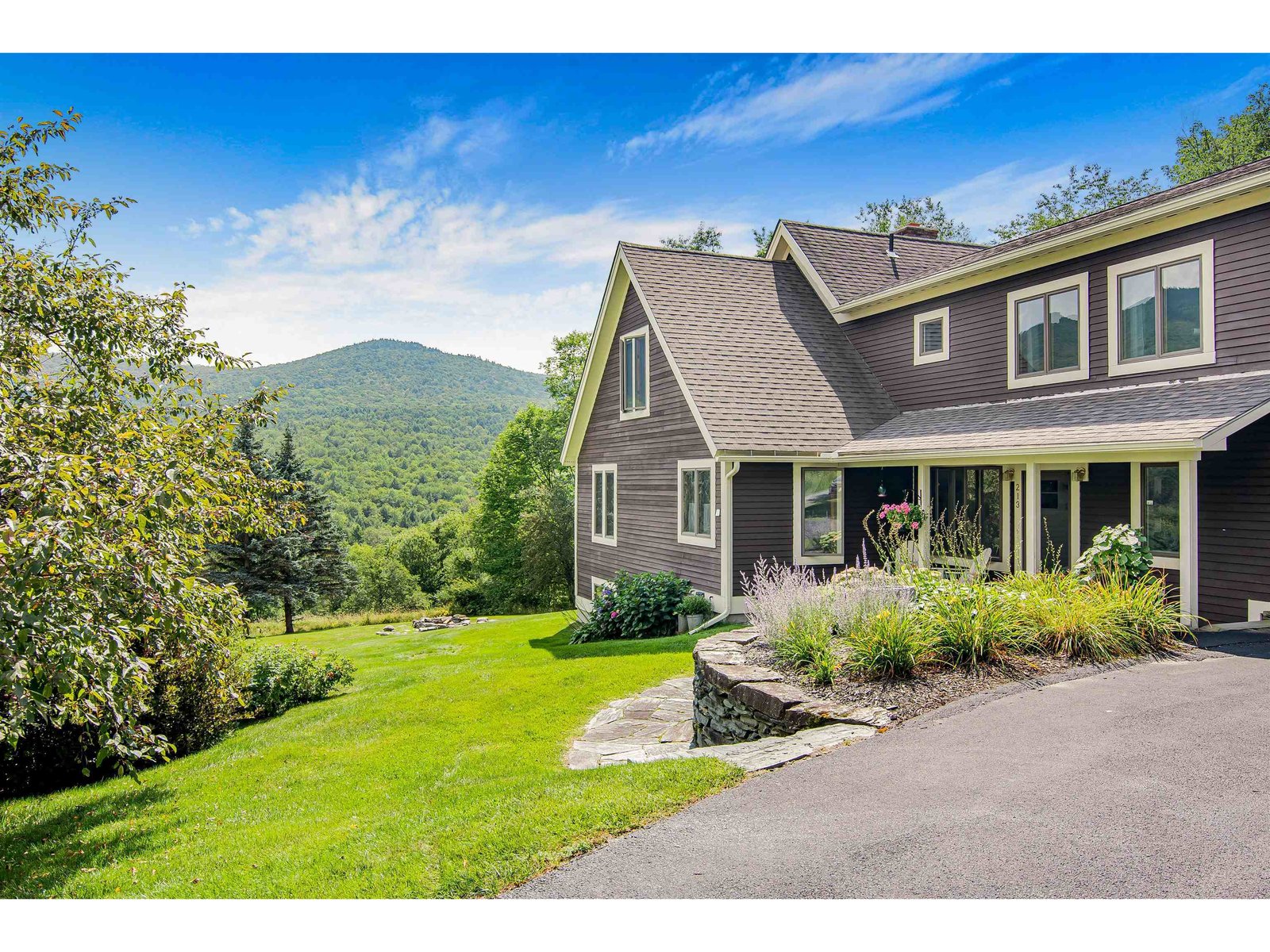 213 Kneeland Hill, Waterbury 213 Kneeland Hill, Waterbury