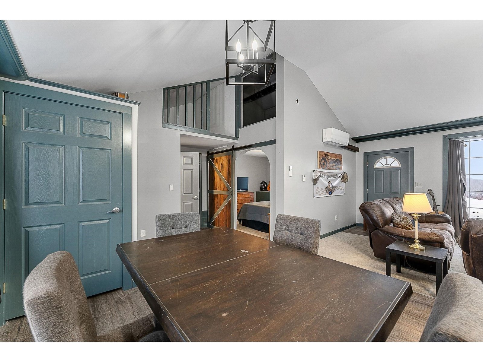 2139 Bronson Road