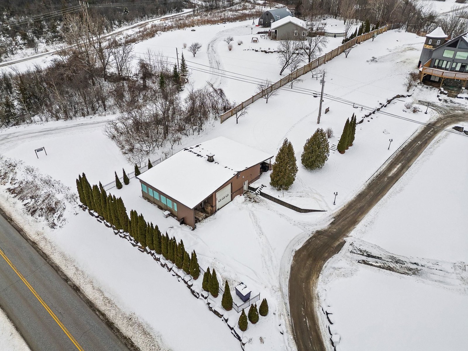 2139 Bronson Road