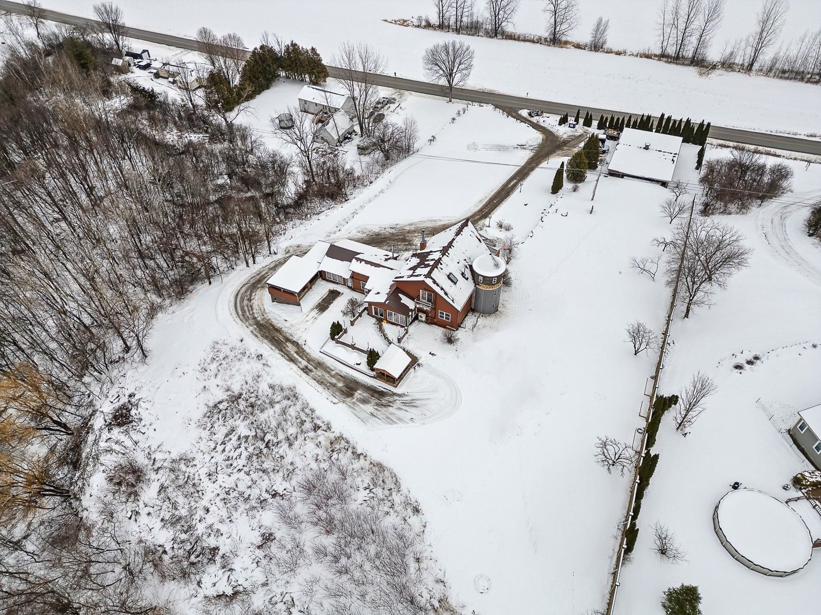 2139 Bronson Road