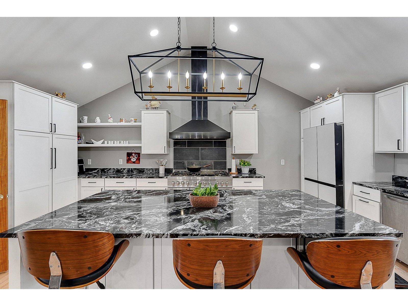2139 Bronson Road