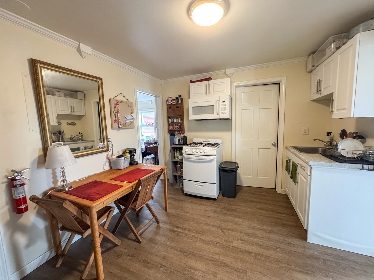 Unit B Kitchen