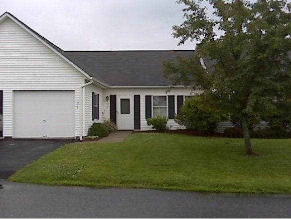 214 Eastview Cir