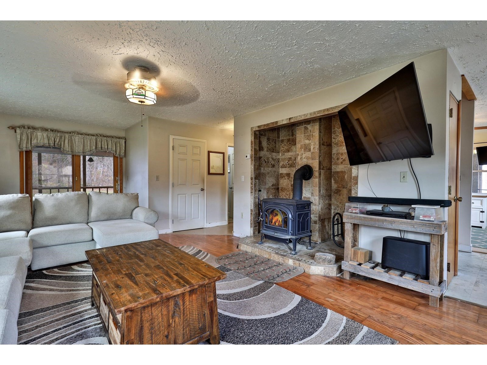 2140 Brandon Mountain Road