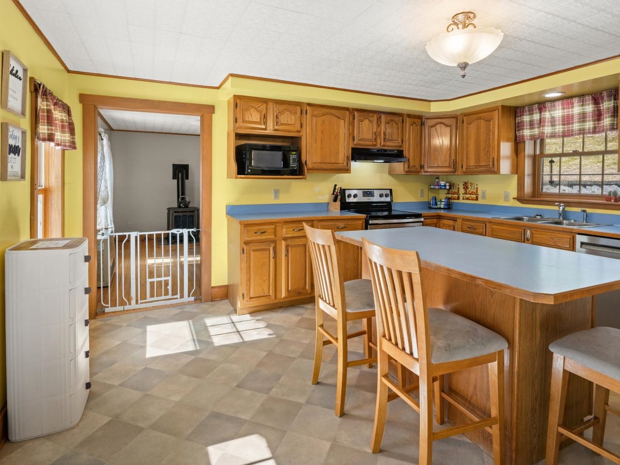 Kitchen to Dining