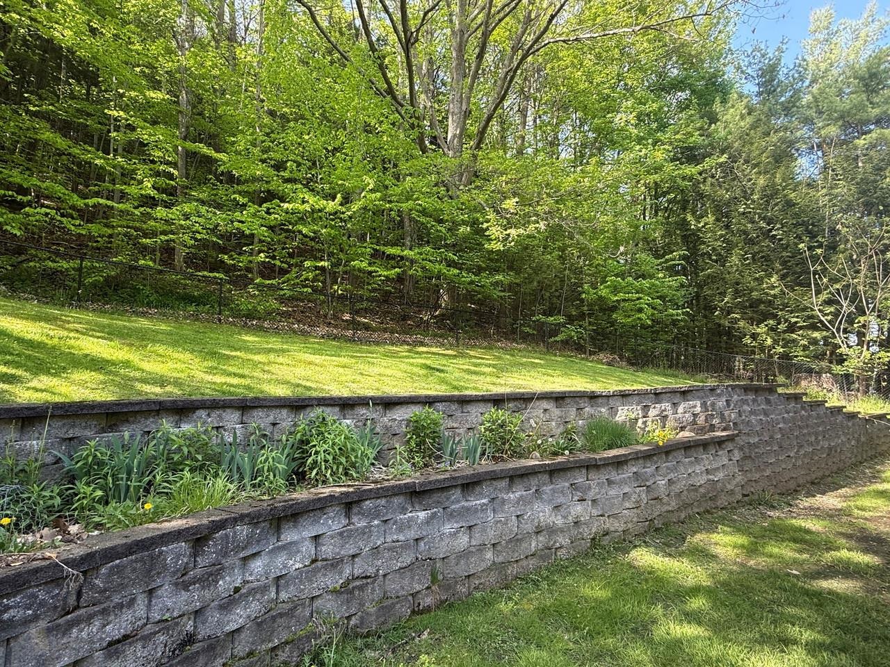Retaining Wall with Gardens