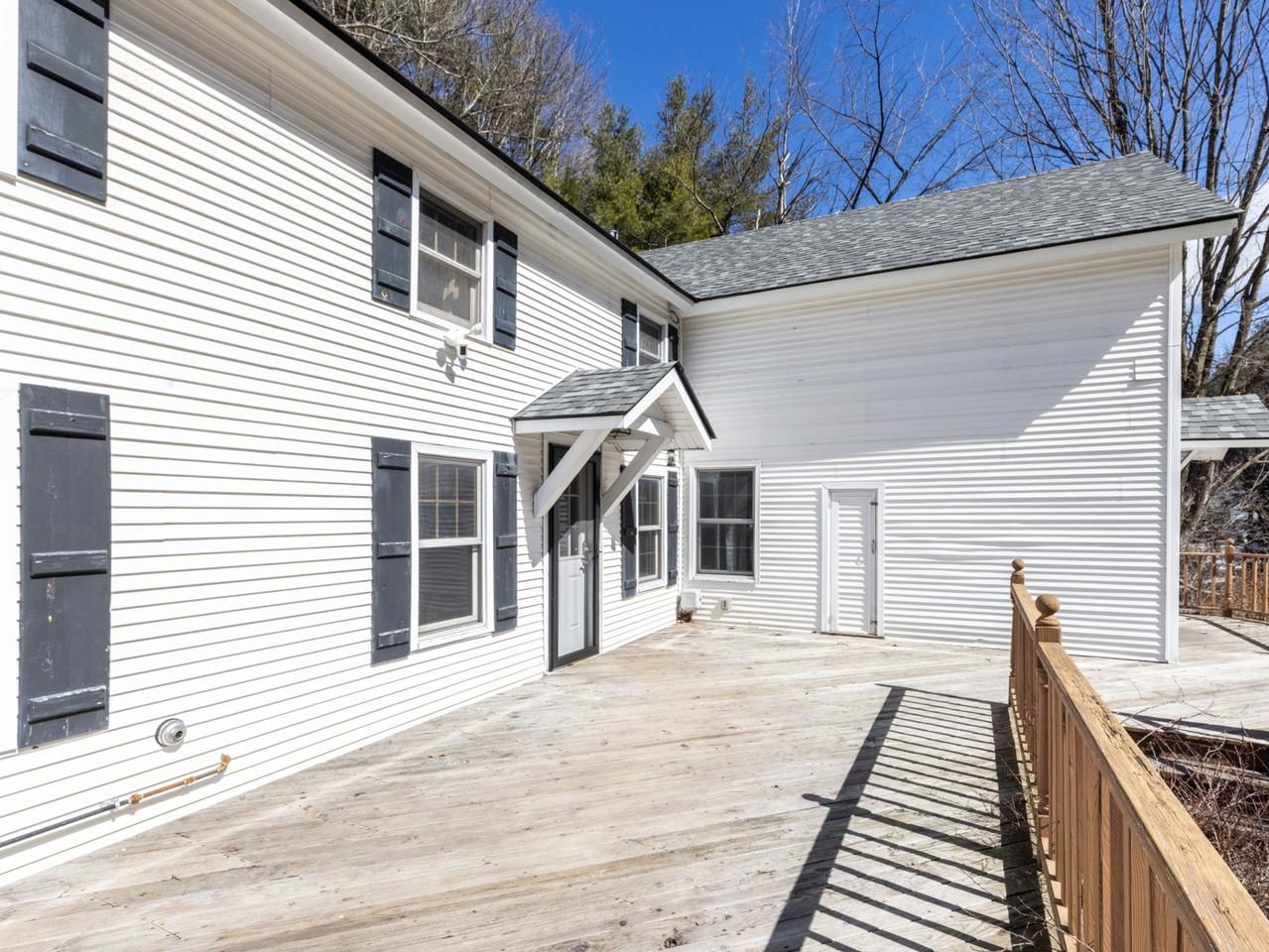 Expansive Front Deck