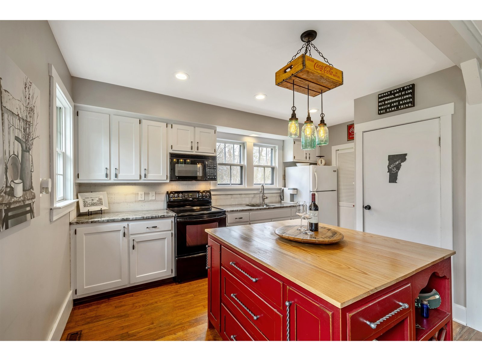 215 Lakeview Drive