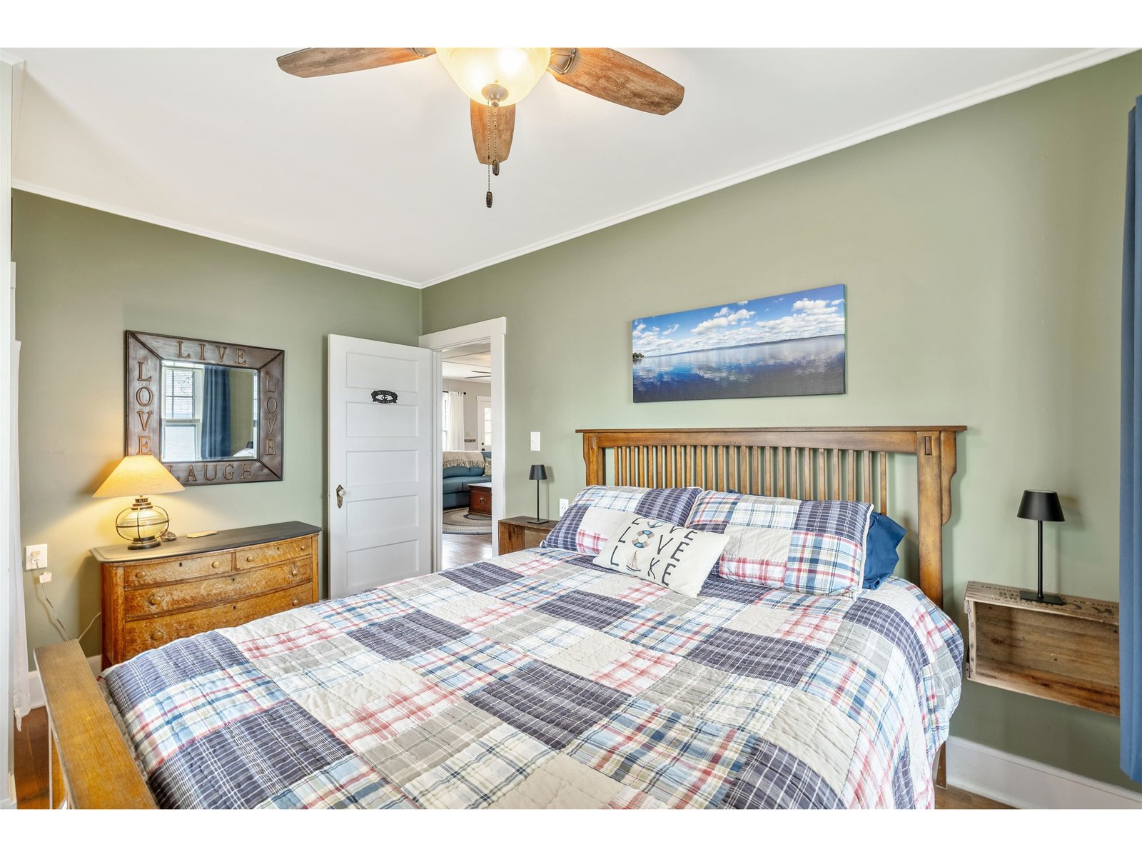 215 Lakeview Drive