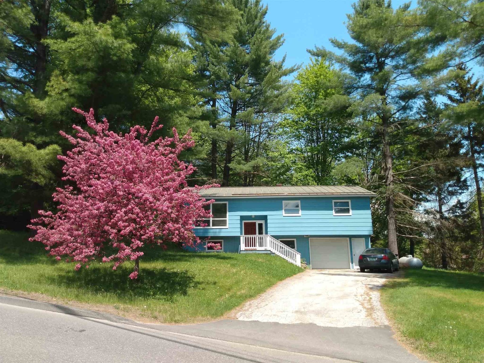 215 Sherwood Drive
