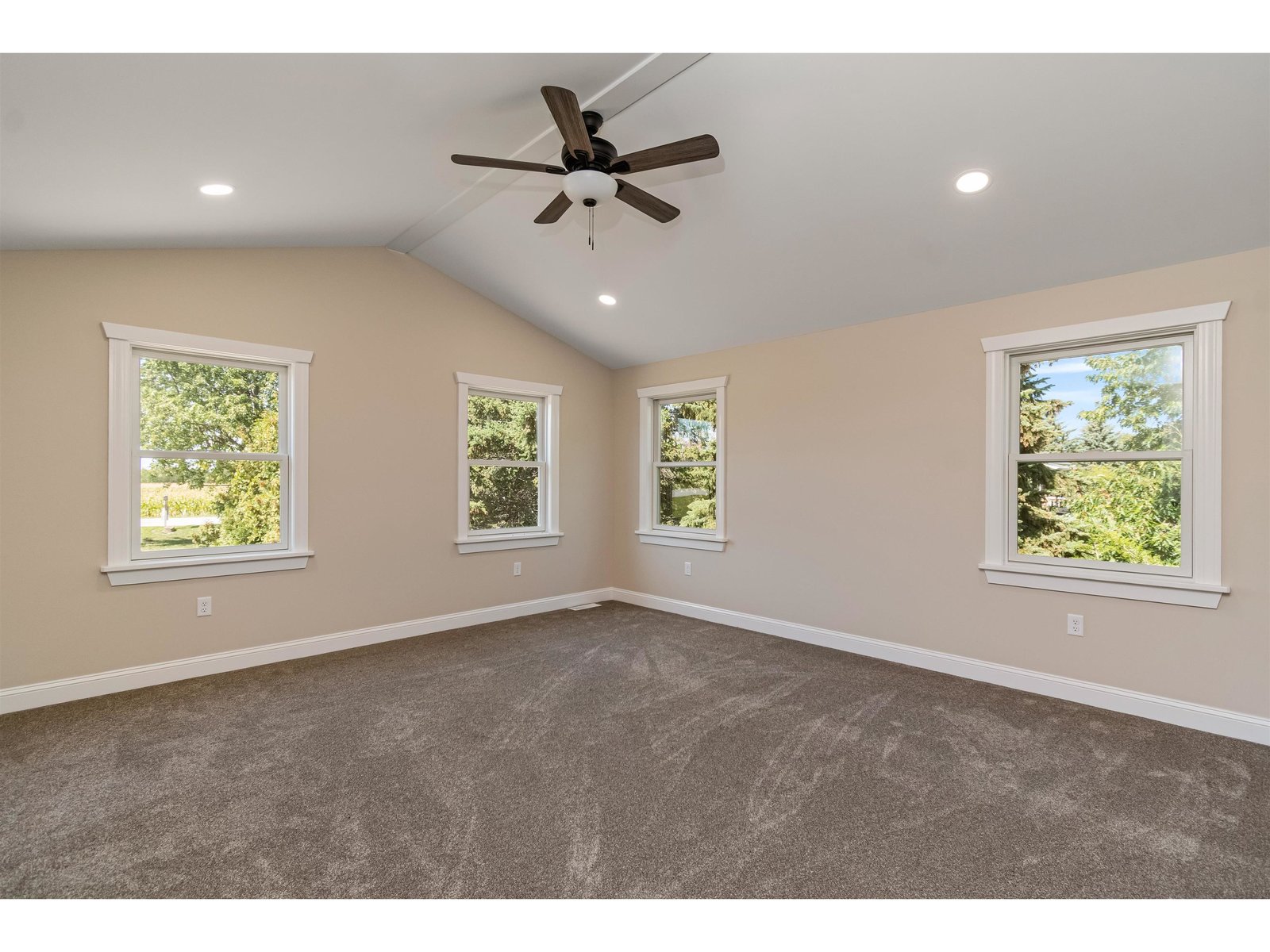 2159 Hathaway Point Road