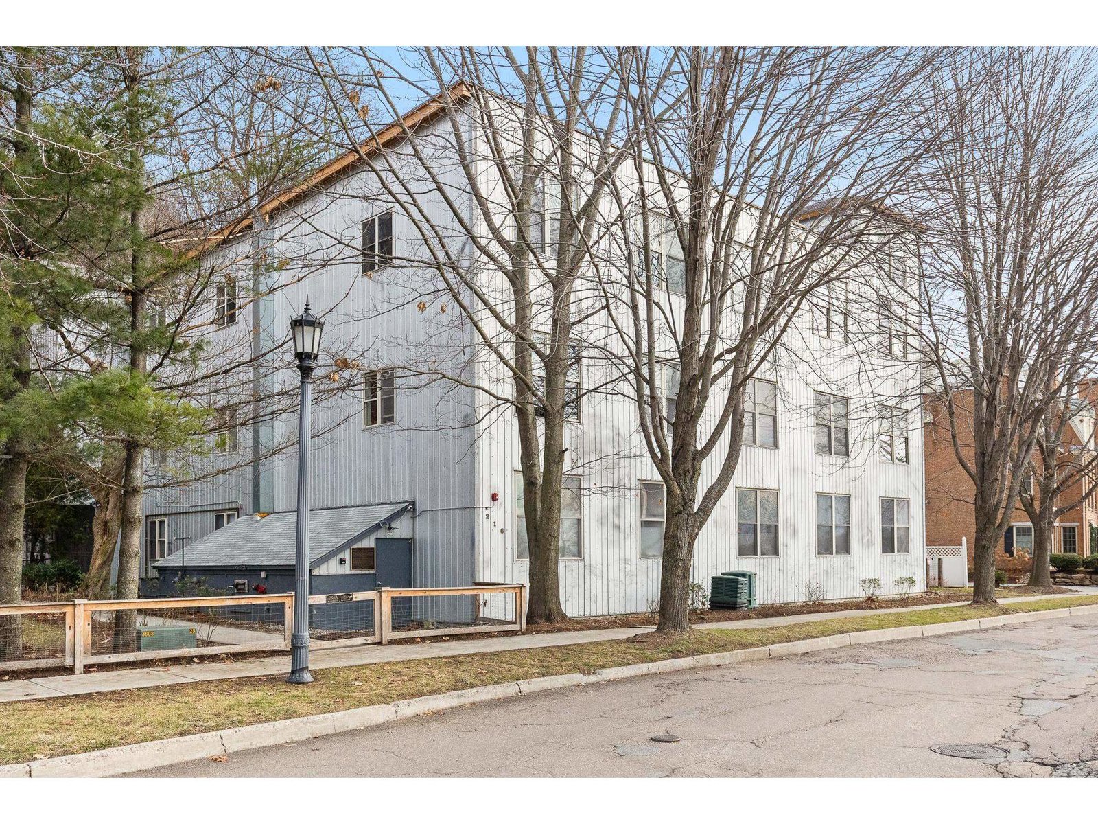 216 Lake Street, Unit 205
