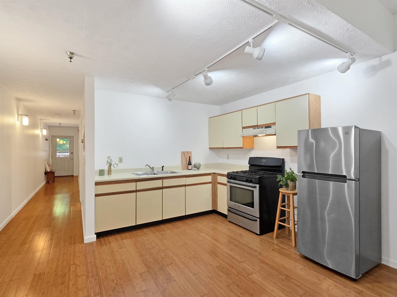 216 Lake Street, Unit # 304