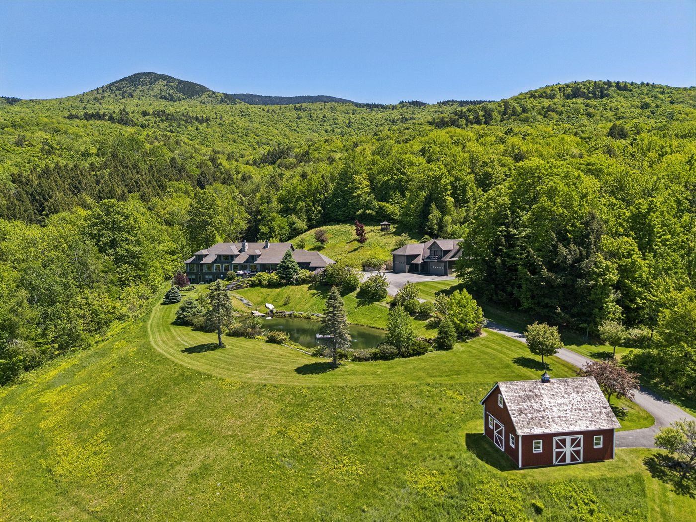 217 Logging Hill Road, Stowe
