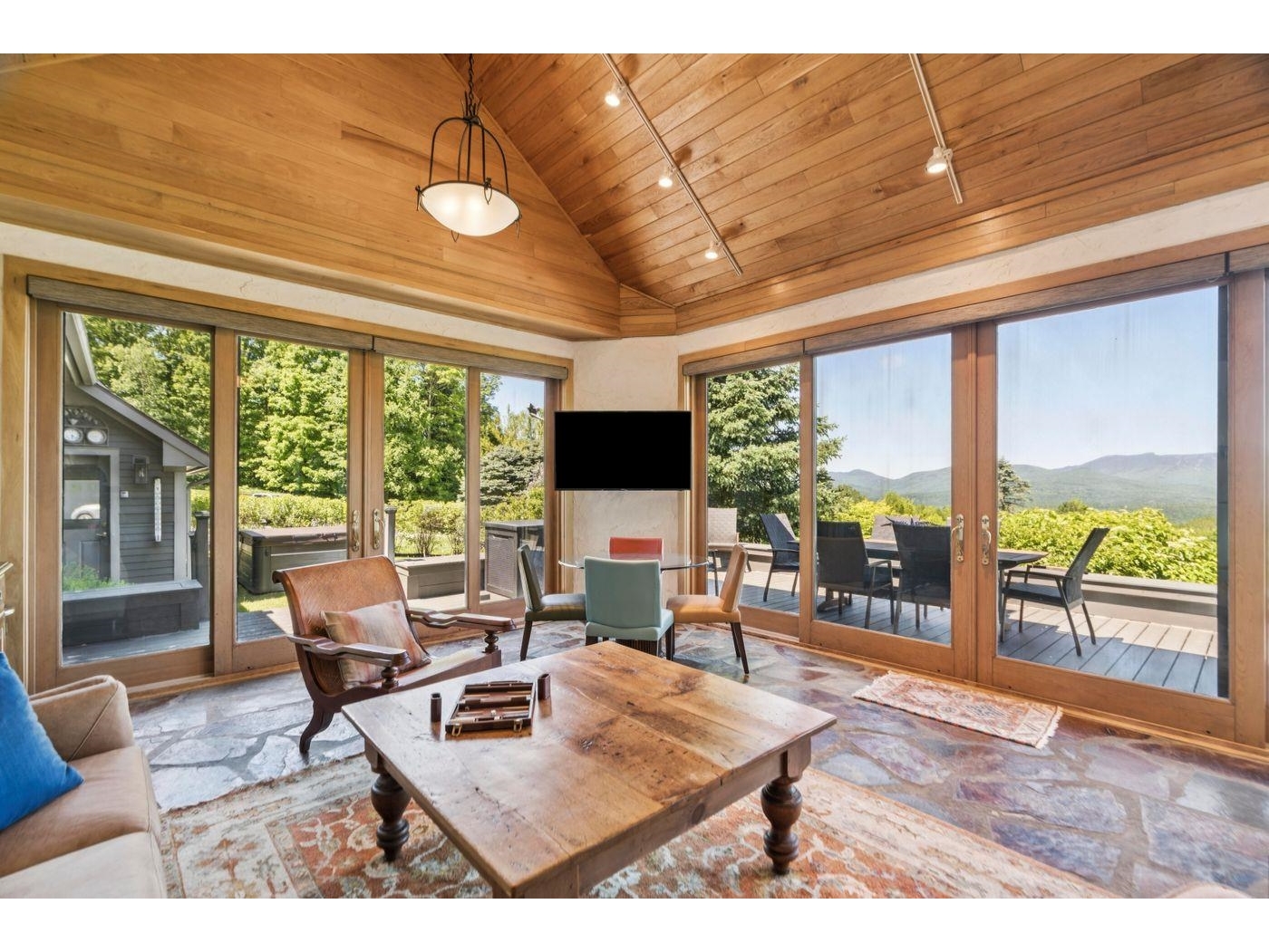 217 Logging Hill Road