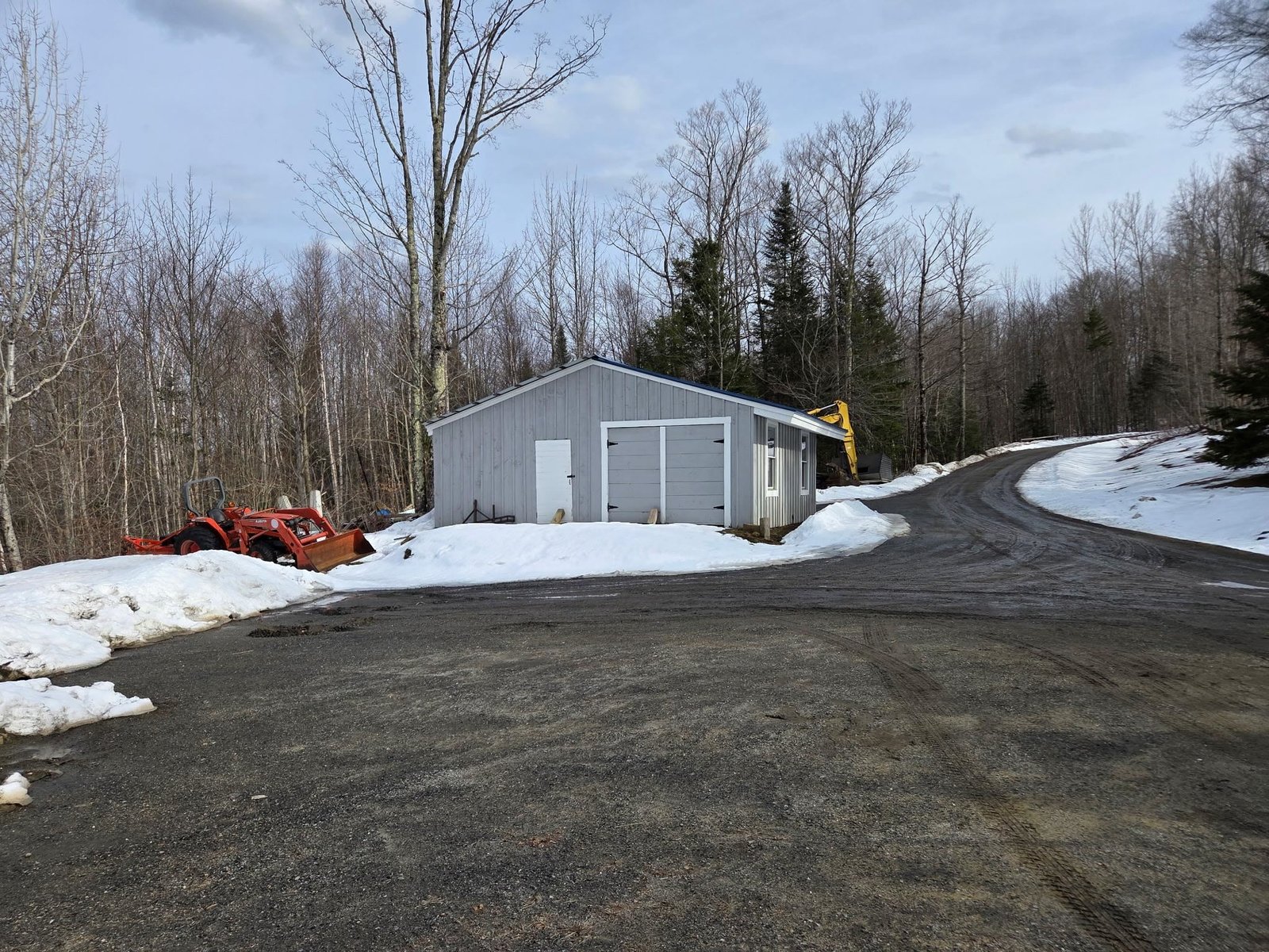 Detached Garage