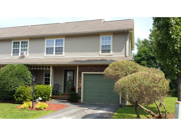 218 Cedar Lane, Unit 218