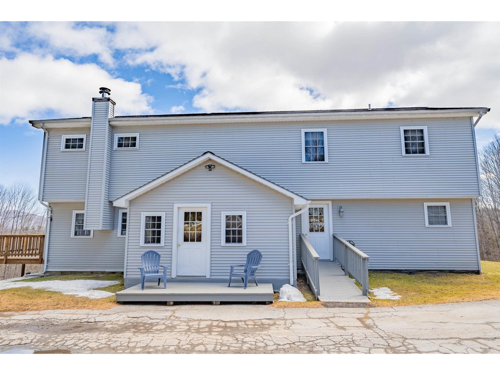 218 Donahue Road