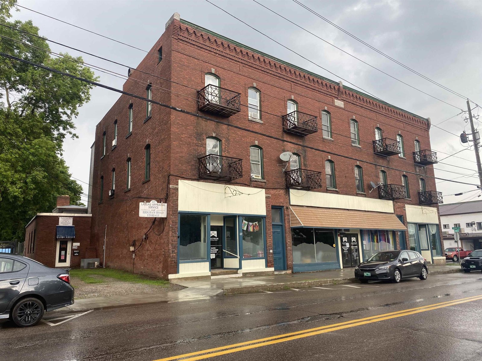 219 Lake Street
