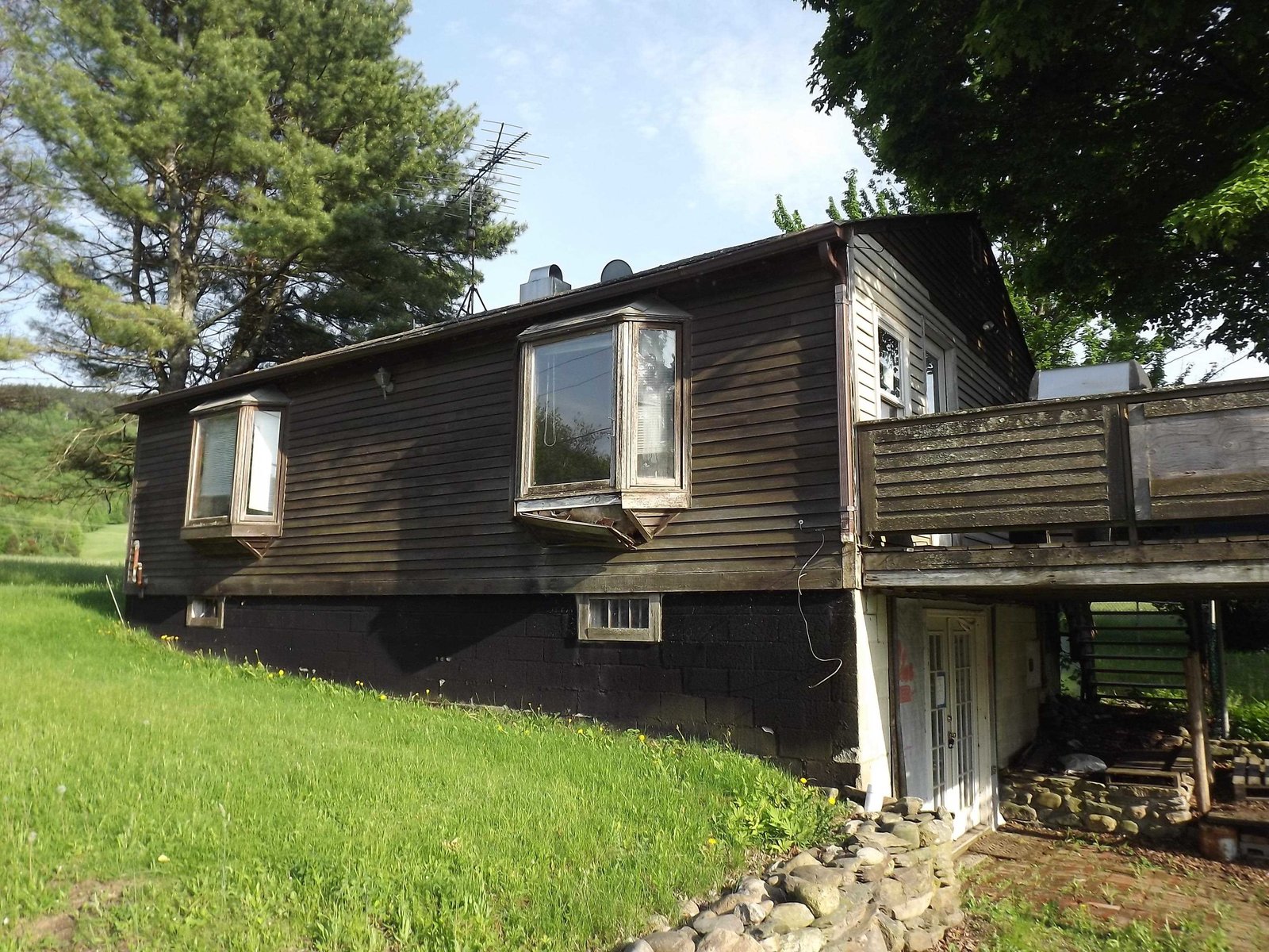 2196 Elmore Road