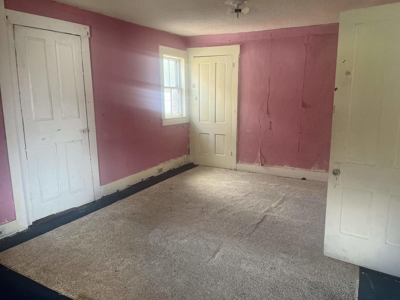 2nd Floor bedroom
