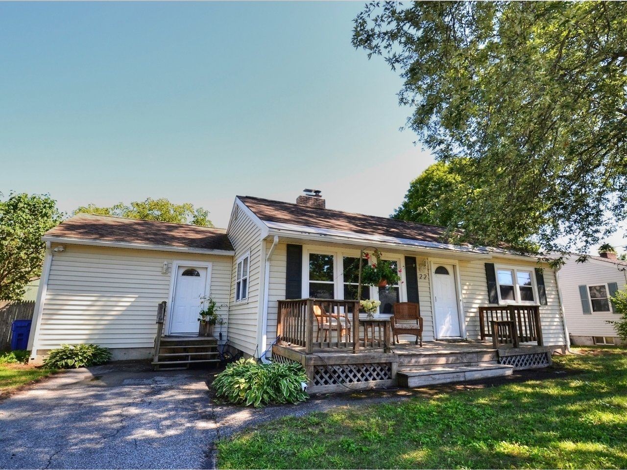 22 Davis Parkway