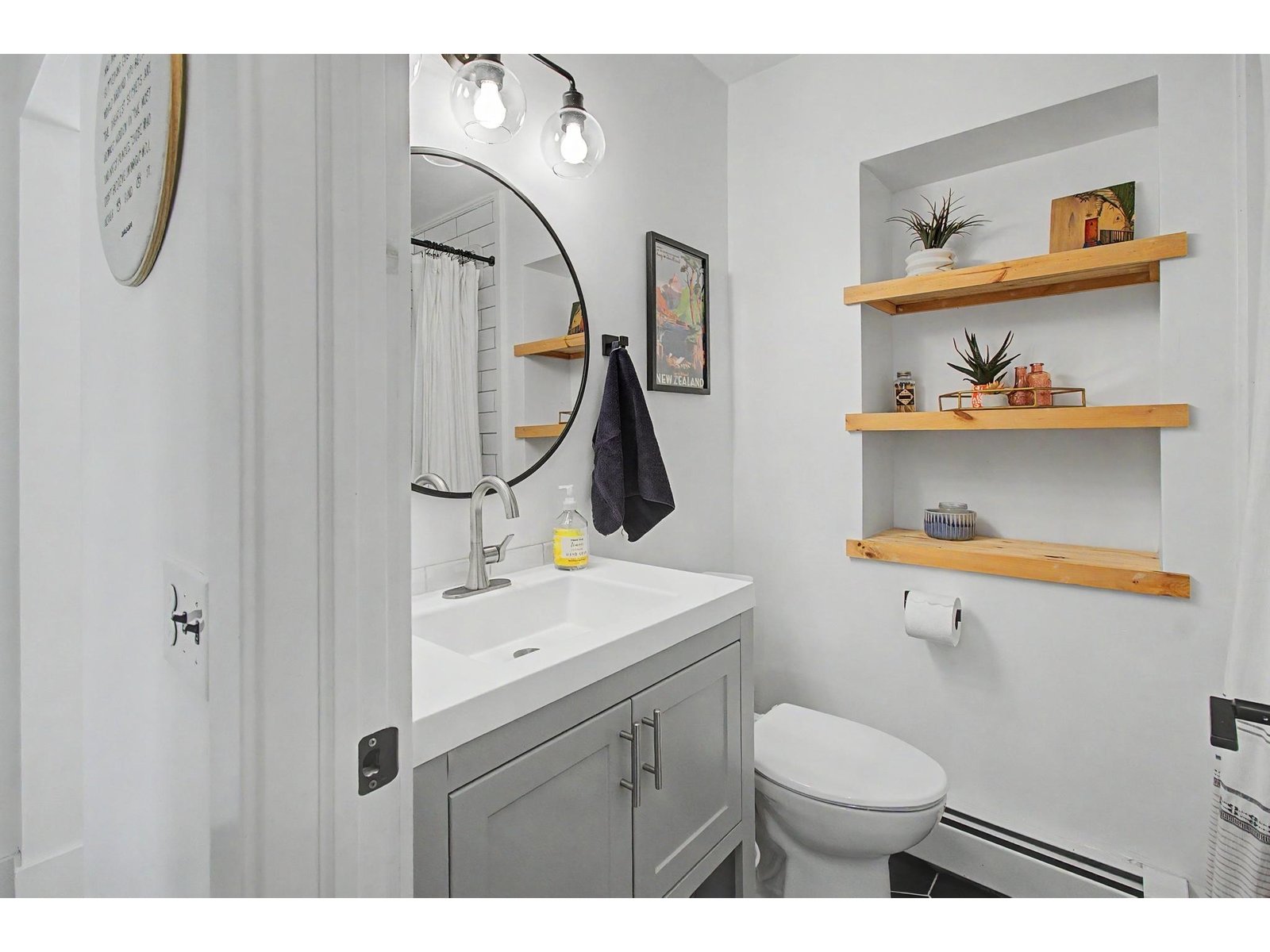 22 Davis Parkway