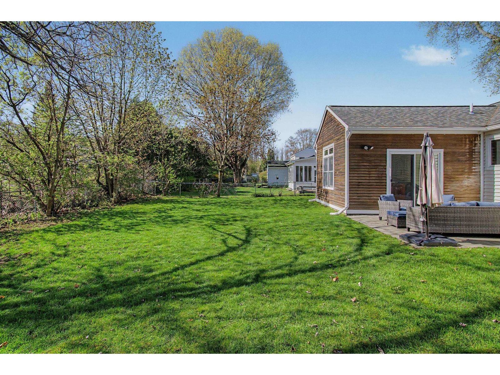22 Davis Parkway
