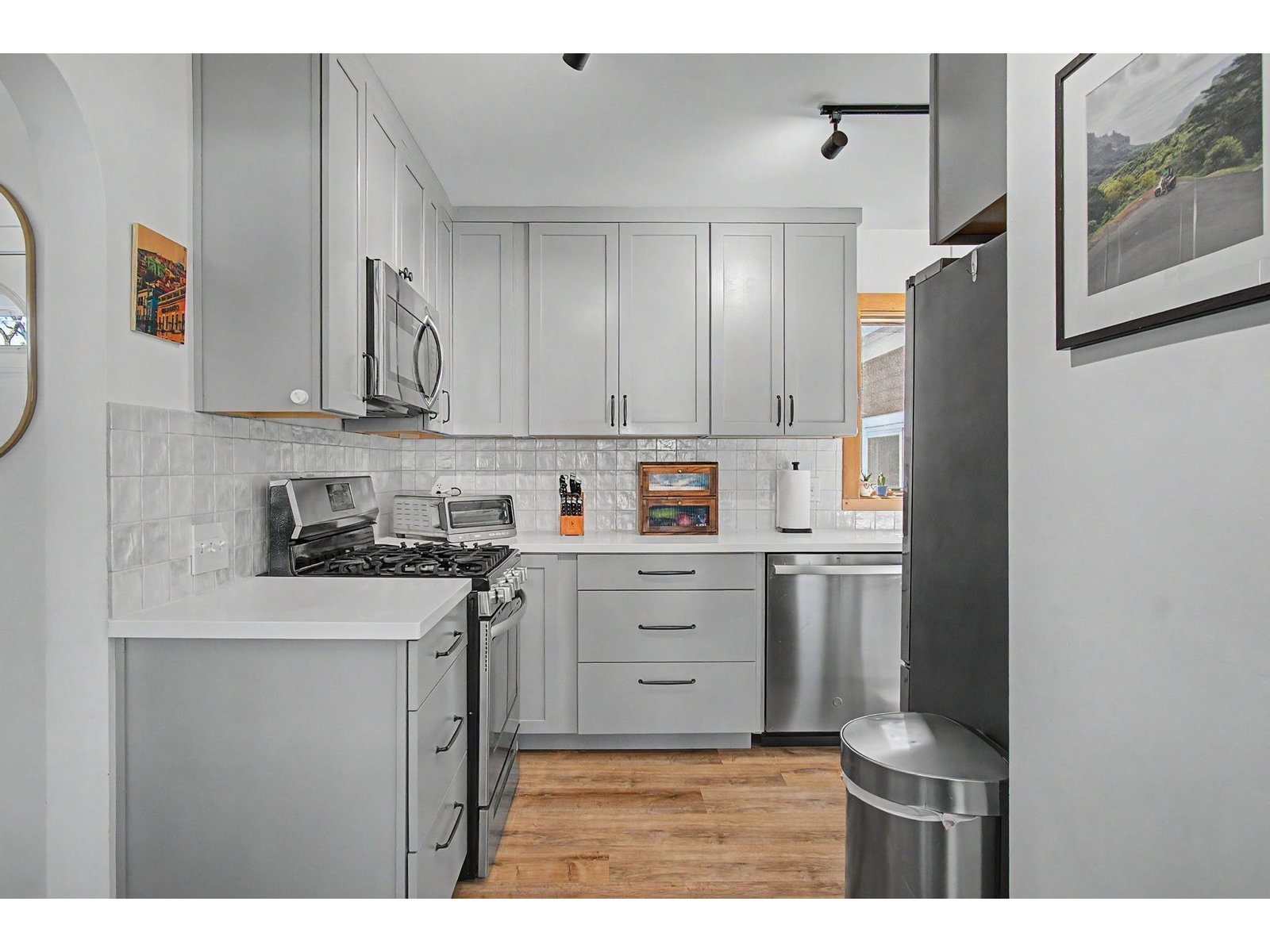 22 Davis Parkway