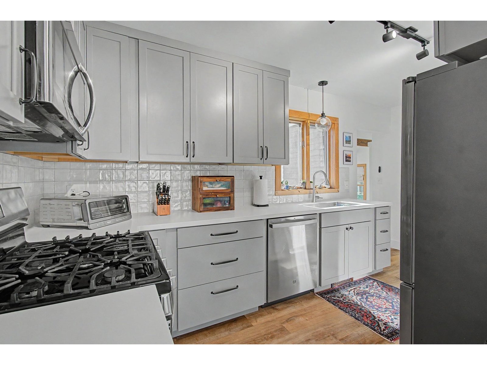 22 Davis Parkway