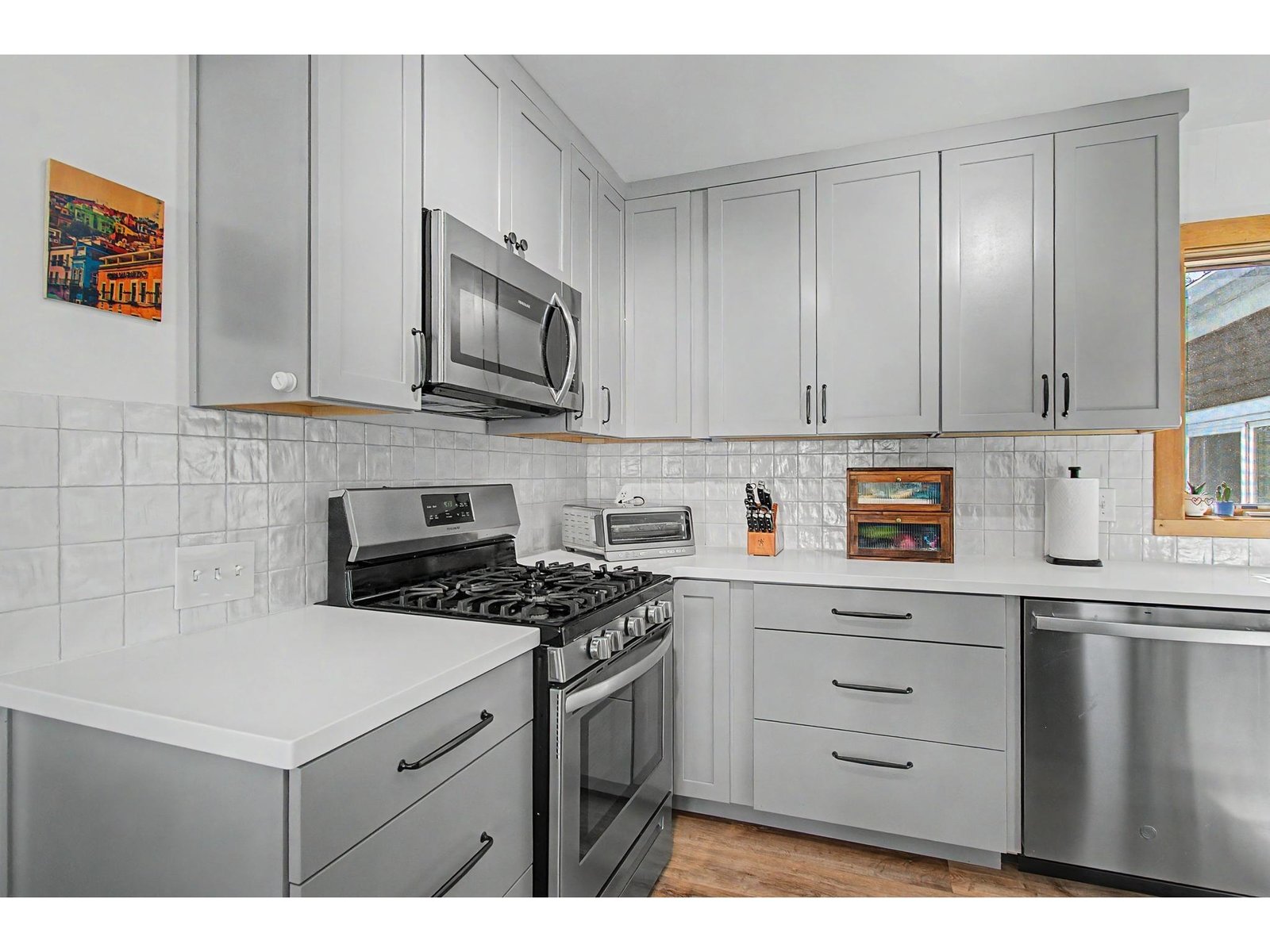 22 Davis Parkway