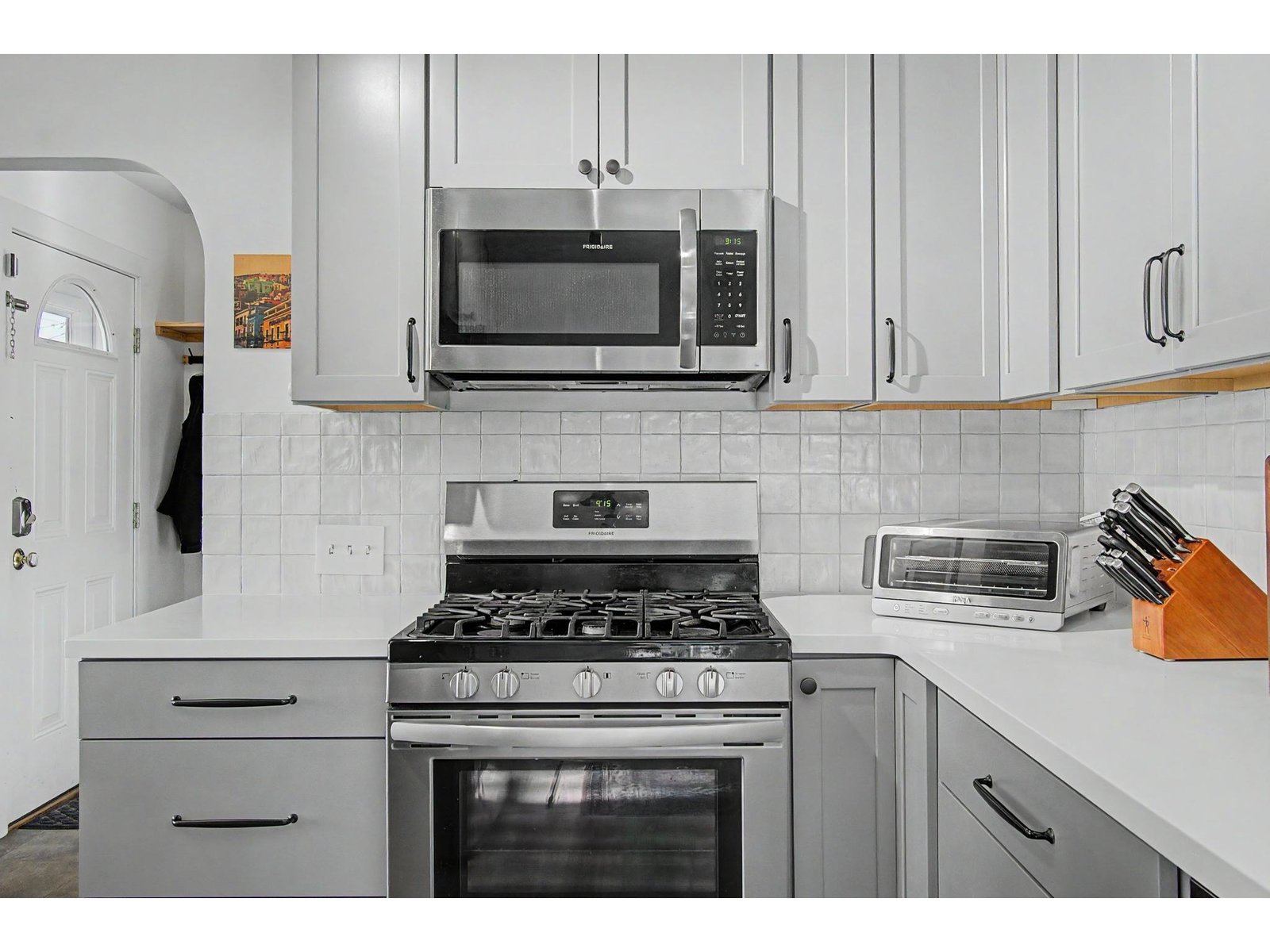 22 Davis Parkway