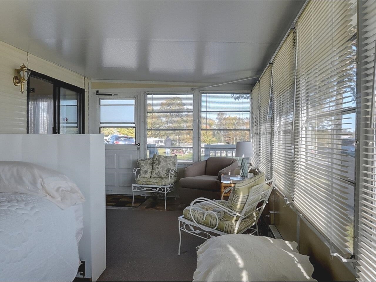 22 Empire Circle