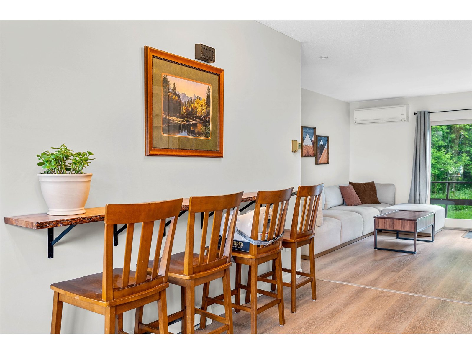 22 Independence Green, Unit 22