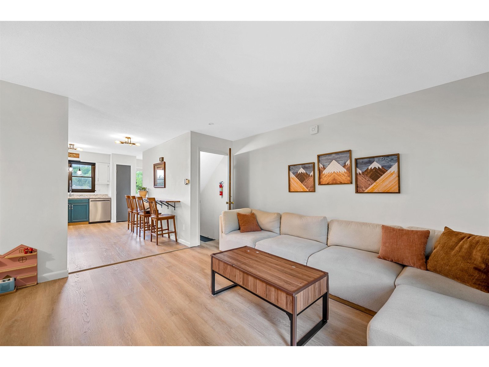 22 Independence Green, Unit 22
