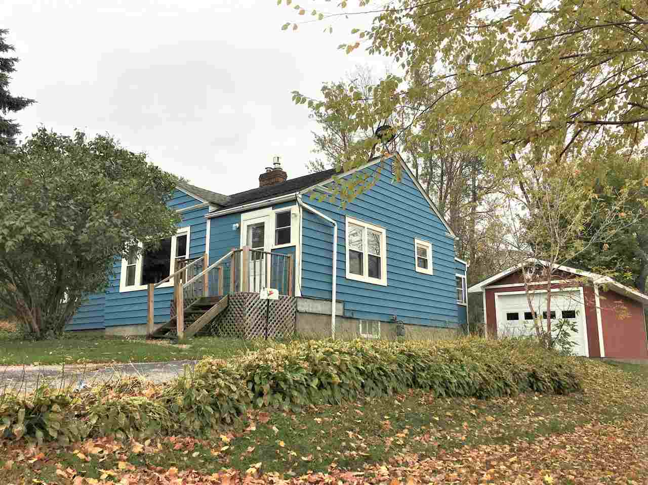 22 Lakeview Terrace