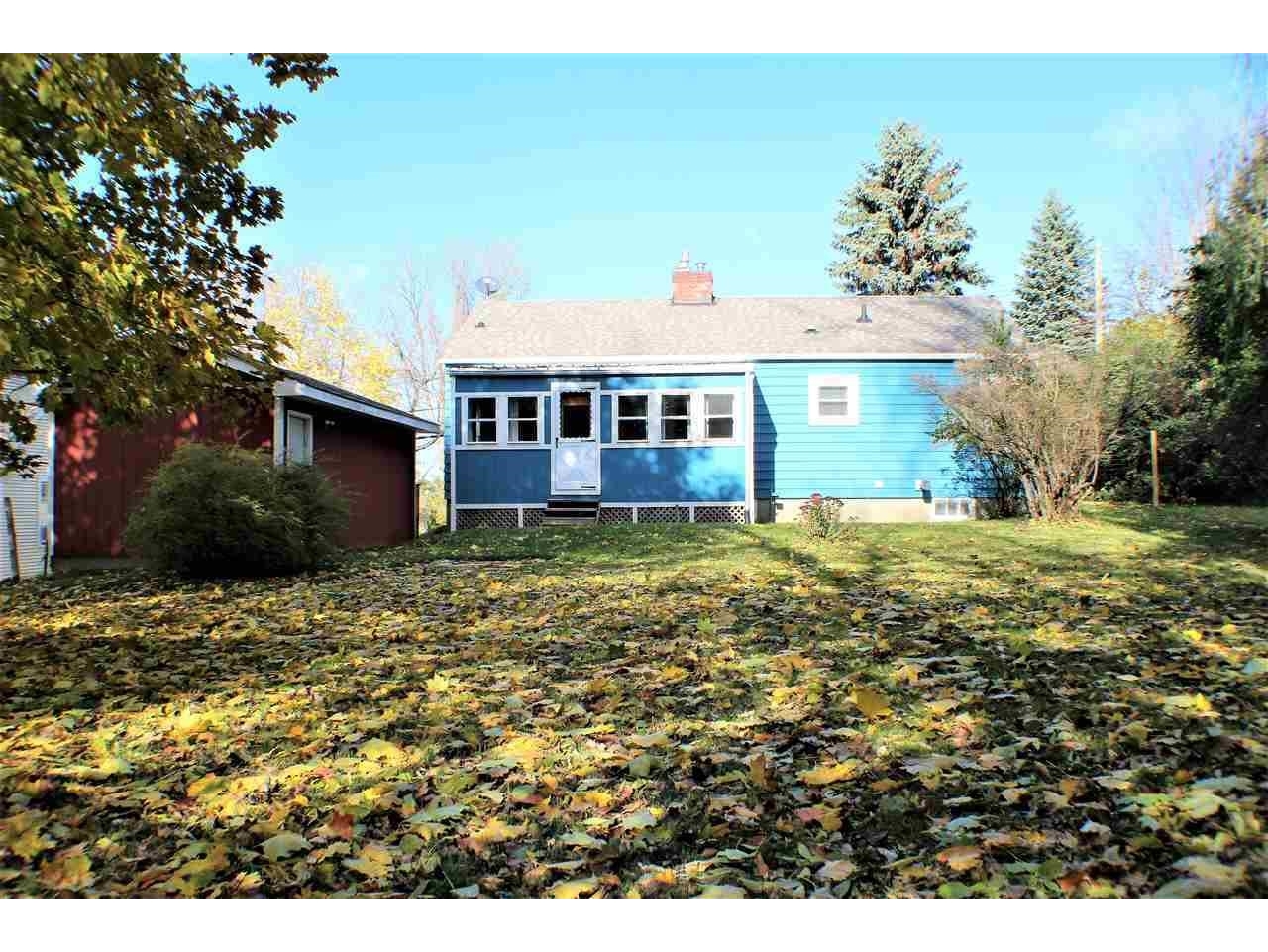 22 Lakeview Terrace
