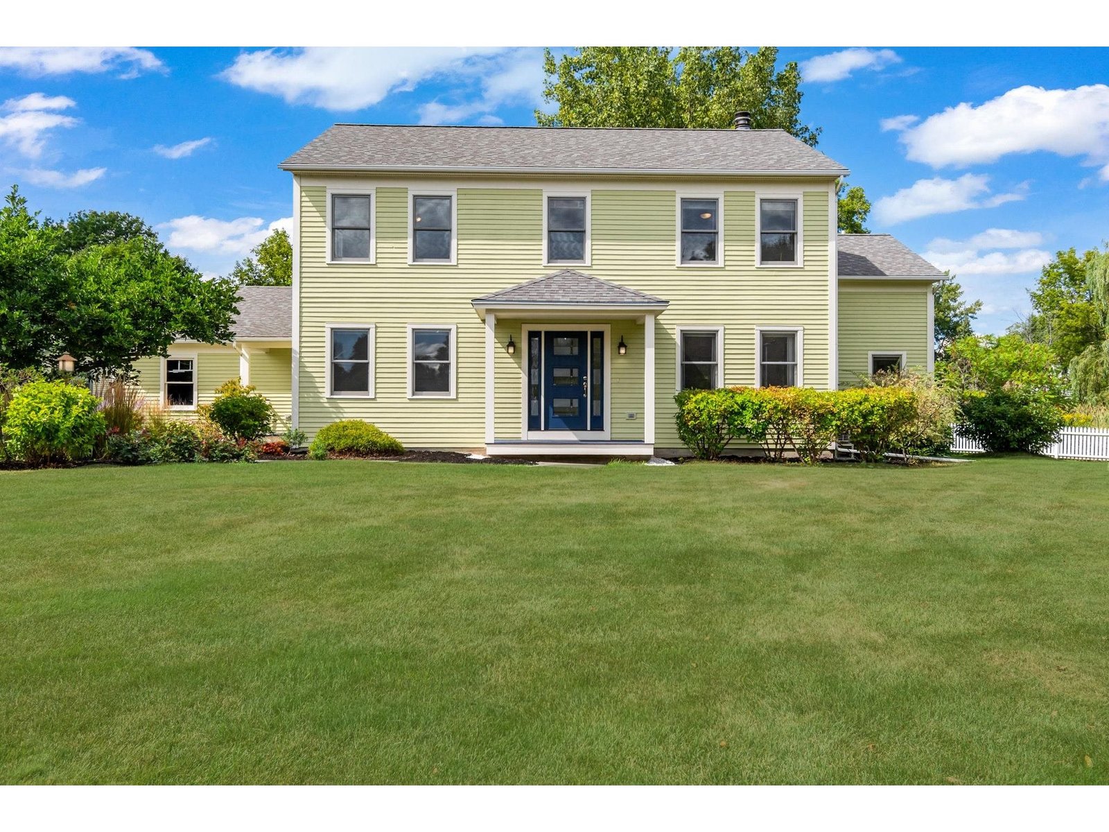 22 Lawnwood Drive