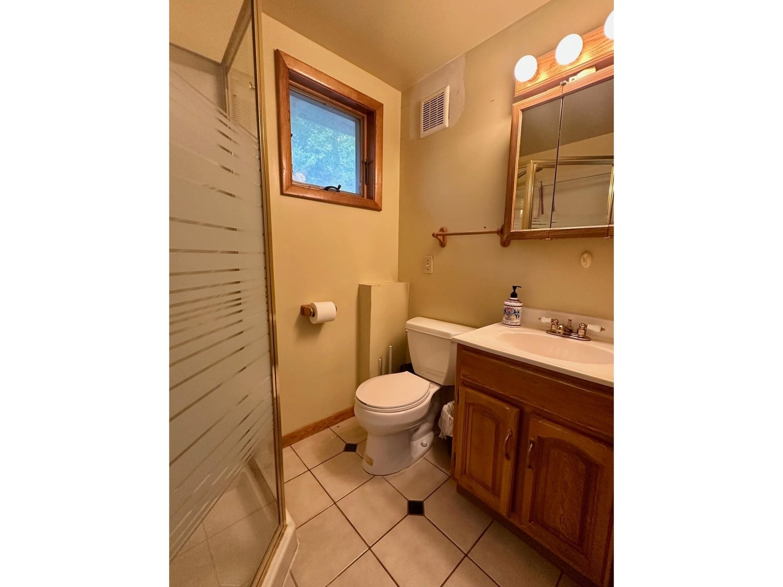 22 Lawrence Heights