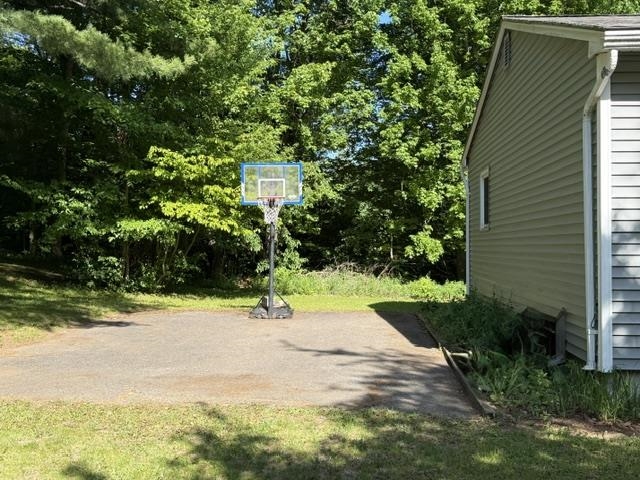 22 Lawrence Heights