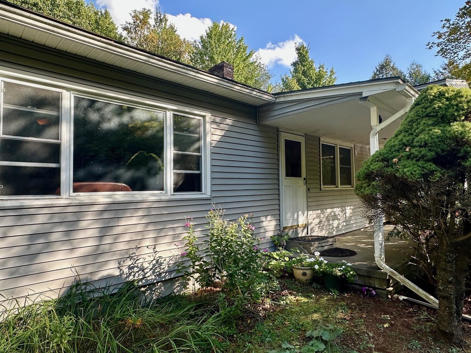 22 Lawrence Heights