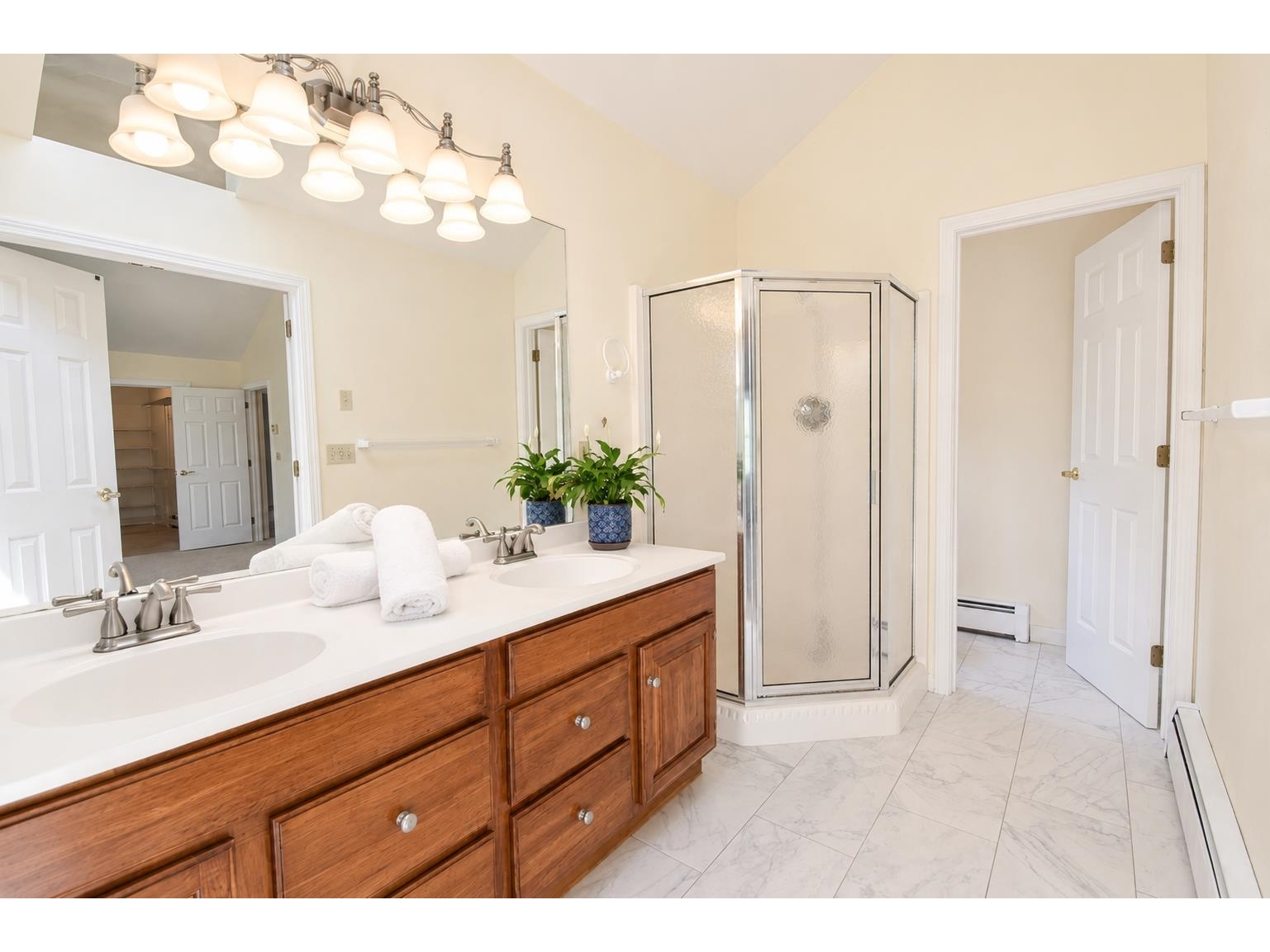 Primary bath
