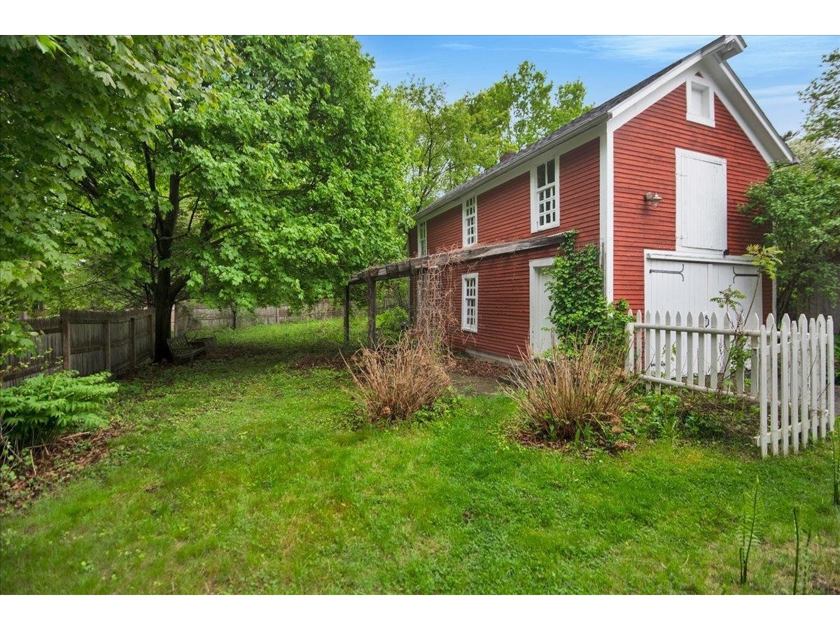 22 Proctor Avenue