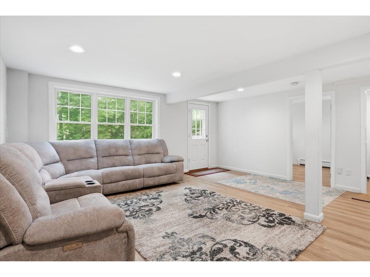 22 Redwood Terrace