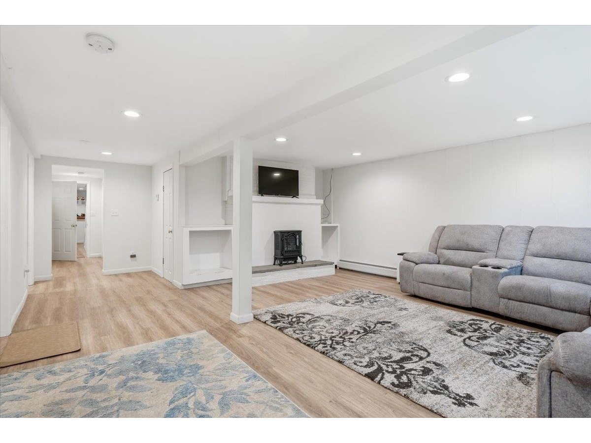 22 Redwood Terrace
