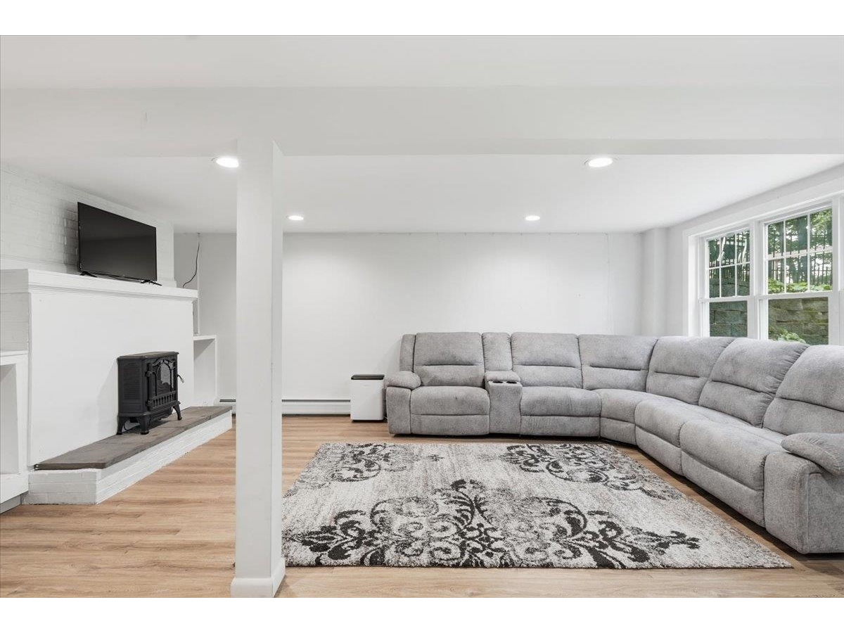 22 Redwood Terrace