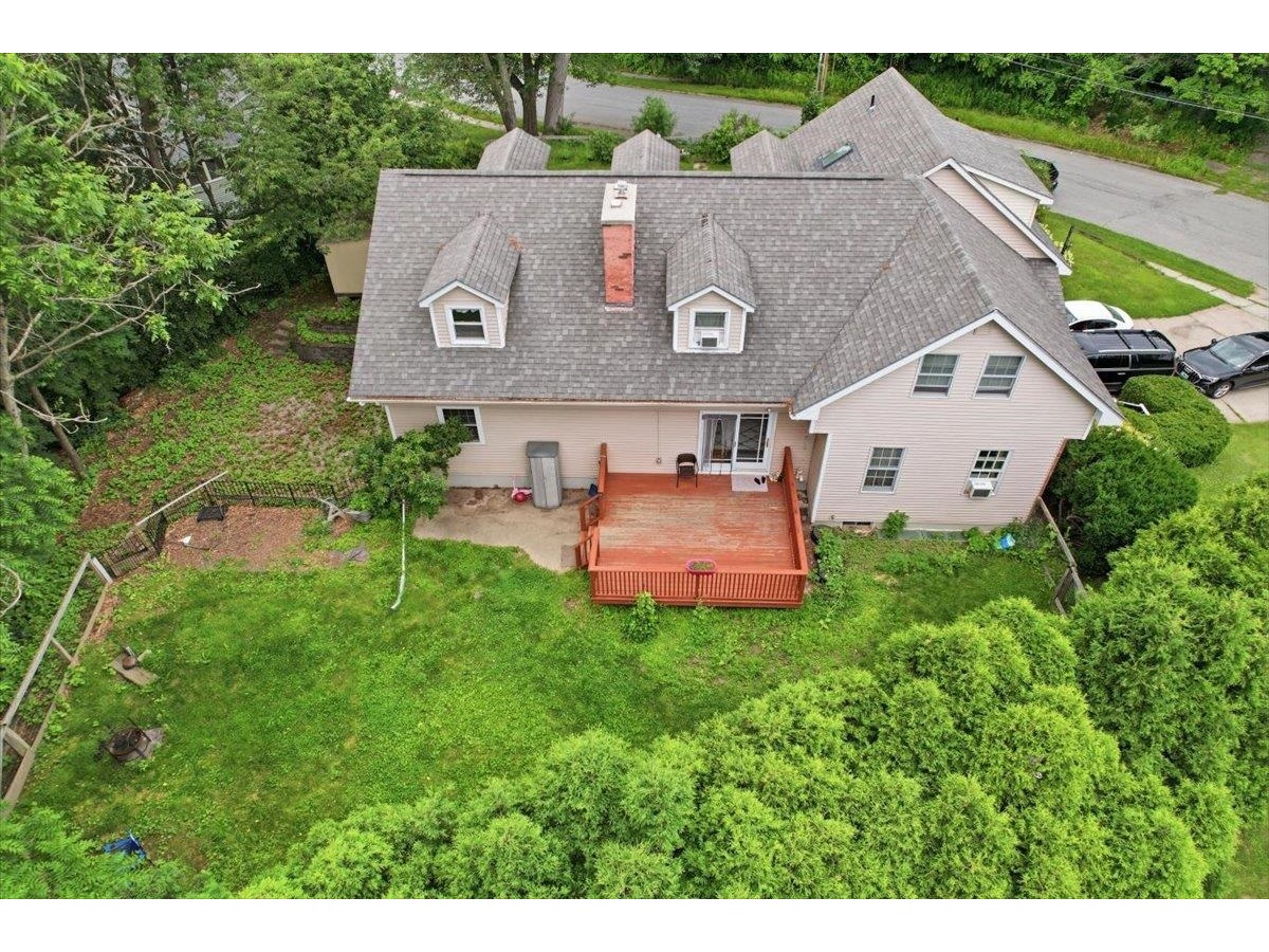 22 Redwood Terrace