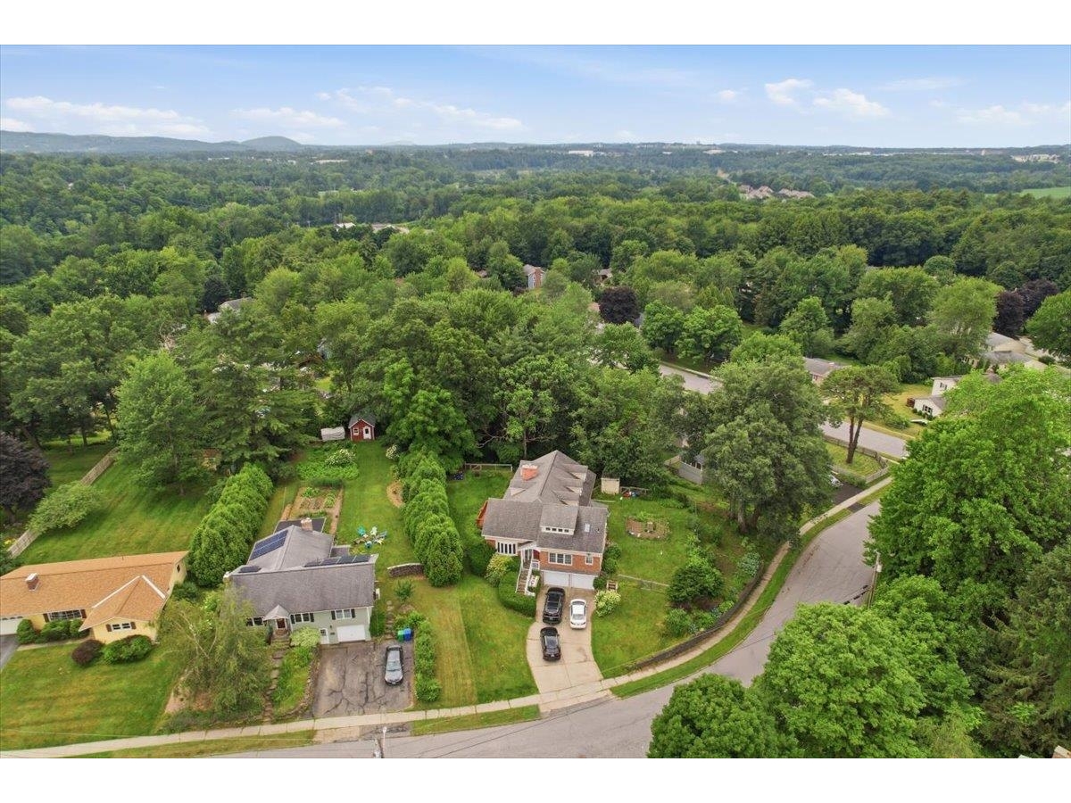 22 Redwood Terrace