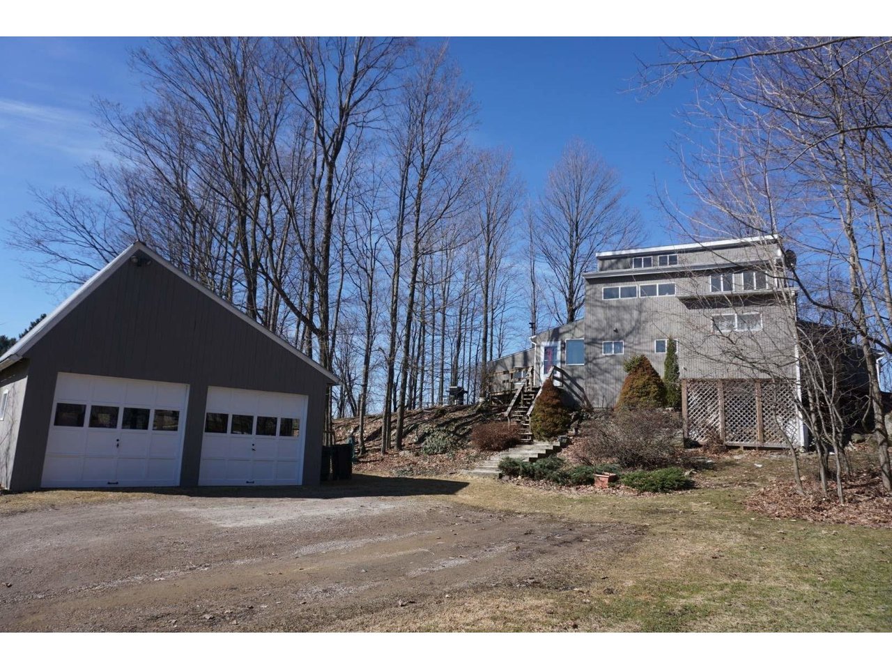 22 Woods Hollow Road