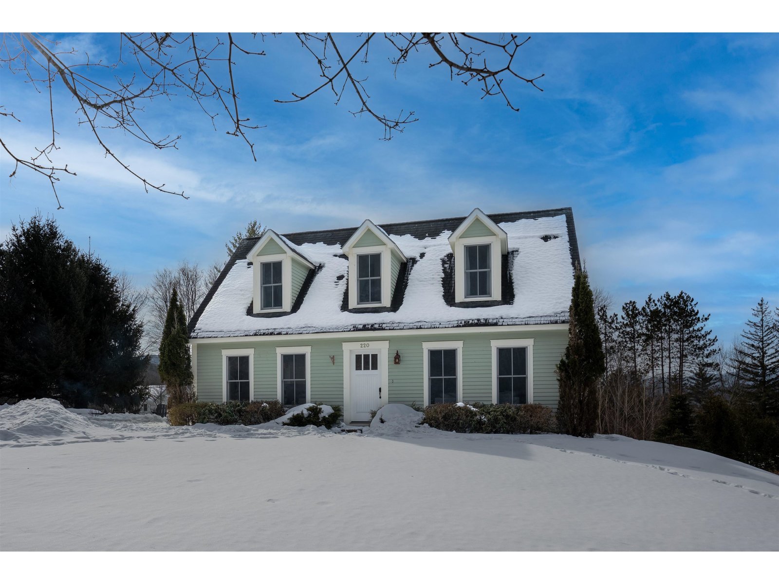 220 Thomas Lane